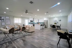 Hot Spa retreat, game room, close to Stockyards! - Image 3