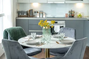 Luxurious Spacious 2Bed Suites Skyline River Views by Canary Wharf - Image 5