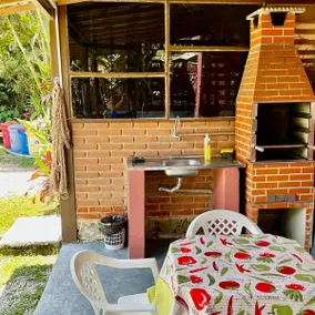 Chalet with kitchen and fan. - Image 4