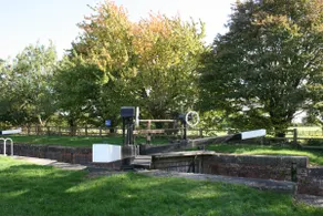 Private annex, village setting on edge of Wolds - Image 3