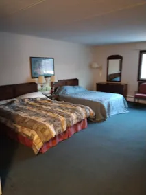 126 Ski, Sled, Snowboard Condos - Image 3