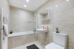 Deanway Serviced Apartments Chalfont St Giles By 360Stays - Image 5