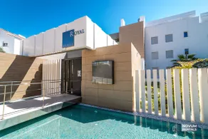 NEWLY BUILT Top Modern Penthouse in Puerto Banús - Image 2