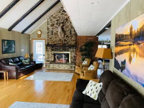 Raystown Mountain Escape - Views & Relaxing Spaces - Image 3