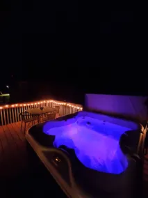 3BR Home w/ Hot Tub 1.5 blocks from Lake Como - Image 3