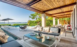 Close to Beach and Center. Renovated villa with SEA VIEW - Image 4