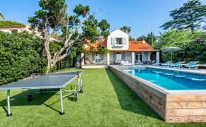 Close to Beach and Center. Renovated villa with SEA VIEW - Image 3