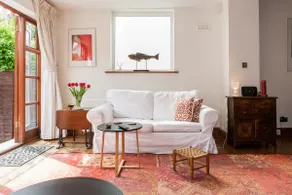 Mediterranean Garden Home - Pass the Keys - Image 4