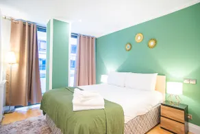 MySquare One Bed Serviced Apt in Farringdon - Image 5