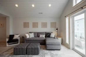 Modern Oceanview Beach House ☀ Steps To Beach - Image 3