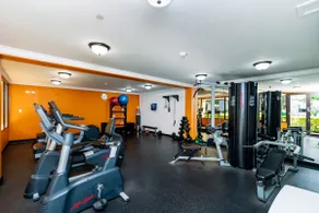 Luxury 1BR Condo @ Great Location & Amenities - Image 5