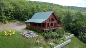 3BR/2BA Chalet w/ Incredible Views on 20+ Acres - Image 4