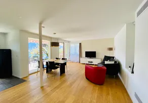 Boutique Apartment with A/C, SPA entry & view - Image 5