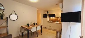 Mini villa, sleeps 4, with pool, walking distance to the beach - Image 3