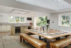 Grande maison conviviale et familiale avec piscine privée, jardin et jacuzzi - Image 3