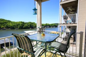 Amazing views! 2 bedroom, 2 bath condo! - Image 3
