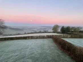 Sunset Cottage - Perfect Peak District haven - Image 3
