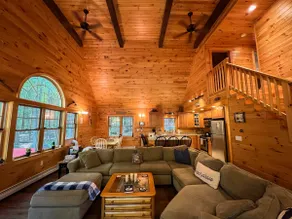 Gorgeous Bridgton Cabin Only Steps to Long Lake and Direct access to ITS89! - Image 5