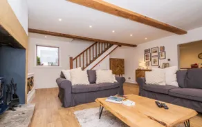 Canal side cottage with hot tub, sky tv and log fire - Image 3
