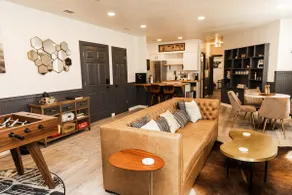 Swanky Downtown Getaway! - Image 3