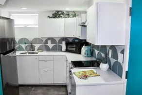 Stunning 60s-70s Retro Apartment - Image 2