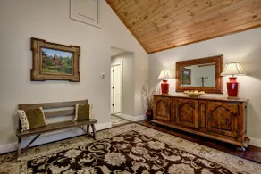 Lake House - Image 3
