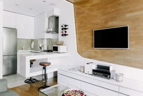Laura's Apartment - Image 5