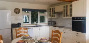 Hastings Guest House with free private parking - Image 4