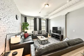 Luxe Condo MKE • 3rd night free for Midweek stays! - Image 5