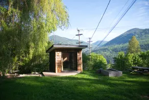 Hot tub + Sauna - Bees Knees King Suite - Image 4