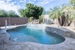 The Gilbert Haven - comfortable, stylish w/ pool - Image 3
