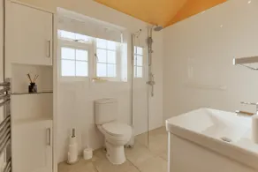 Rose Cottage Lordington Chichester West Sussex - Image 3