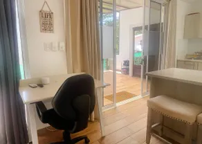 Nice and cozy Studio Apartment with Mountain View - Image 3