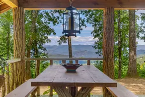 1937 Cabin-Luxury near Lake Glenville/Cashiers-50 Acre Estate-Private Hike/Views - Image 2