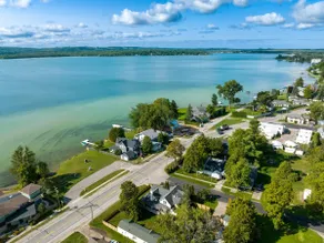 Historic 5BR Cottage Near Trails with Crooked Lake Views - Image 2