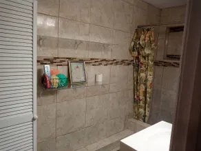 Traveler's Hideaway - Image 4