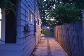 Camp Taylor Hideaway Close to Audubon Hospital - Image 5