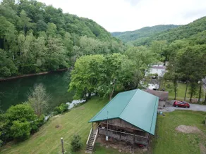 Whistlestop Camp on the Greenbrier River - Image 2