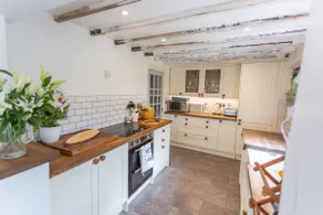 Stylish Cornish Cottage, Countryside Views - Image 2