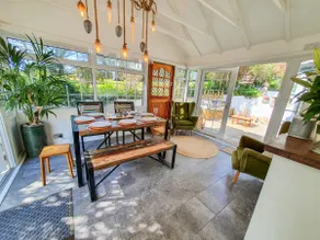 Stylish Cornish Cottage, Countryside Views - Image 3