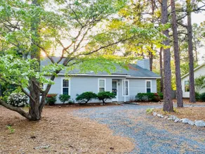 Cozy Pinehurst 2BR Apartment w/3 Beds • Across from Pinehurst #6 • Firepit - Image 2