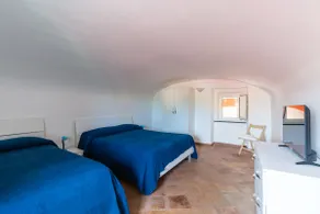 optimal home for families or a group of friends - Image 5