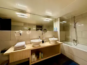 Luxury Suites Castel by Rikas Hotels - Image 5