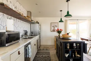 Charming homestead with views, hot tub / fire pit - Image 3
