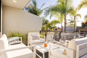 Cardiff, Walk to Beach, Rooftop view, pet-friendly - Image 3