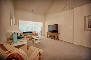 ⛱ Quiet 3 Bed Twinhome just 3 miles from Beach! ⛱ - Image 5