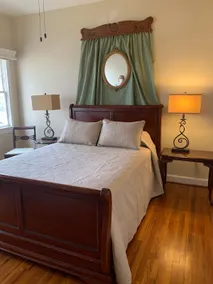 Elm Street Cottage. Safe, Quiet, Exceptional ! - Image 4