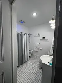 Lion House Apartment - Image 4