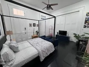 Lion House Apartment - Image 3