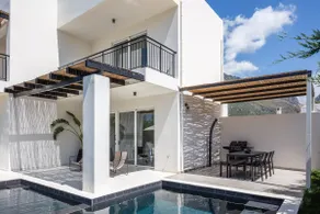 Vivenda privada com belo jardim - Image 2